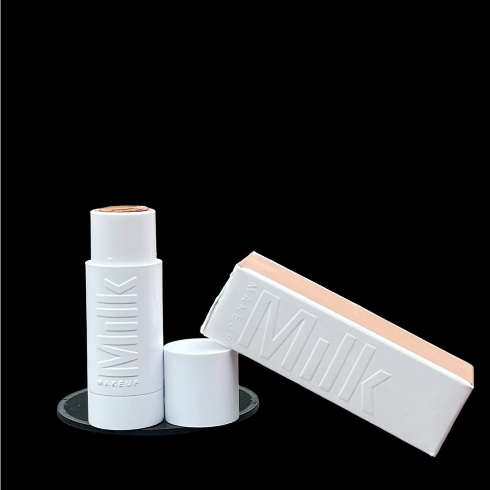 Milk Makeup Flex Foundation Stick  Medium Coverage Natural Look Blendable - Picture 5 of 6